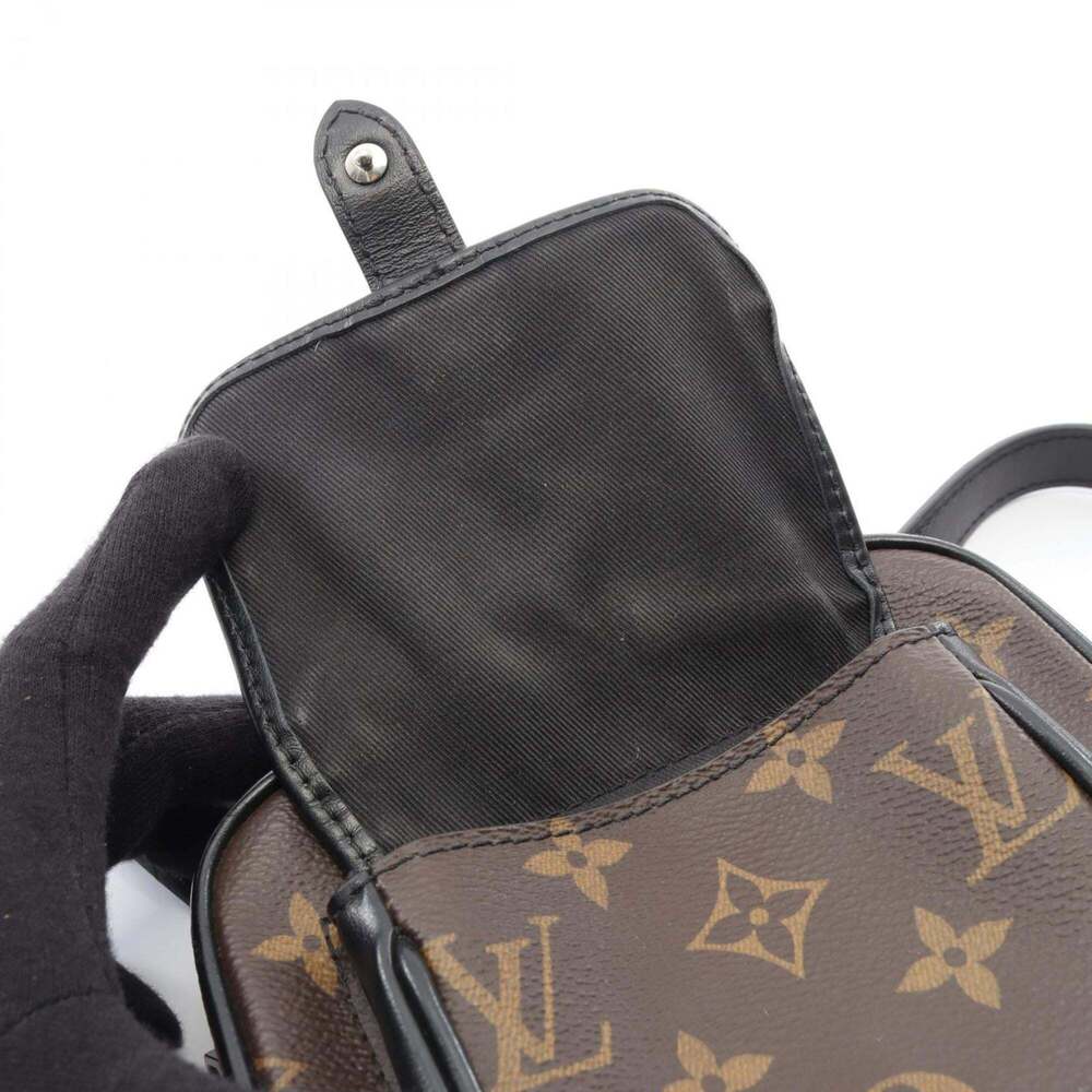 LOUIS VUITTON Black Monogram Leather Shoulder Bag - Picture 9 of 12